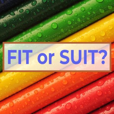Тонкости английского: FIT или SUIT