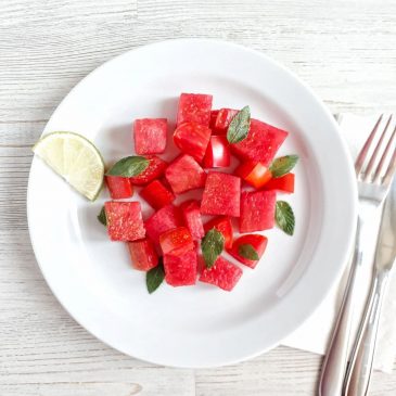 Пикантный салат с арбузом и томатами | Savory salad with water melon and tomatoes