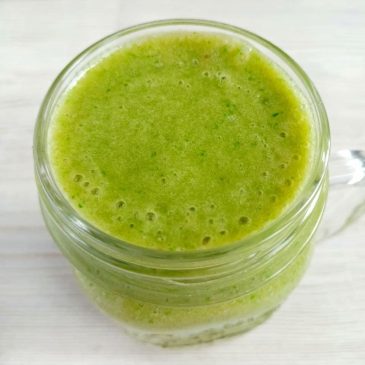 Манговый смузи со шпинатом | Mango and spinach smoothie