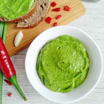Острый соус из авокадо и зелени | Avocado and herbs hot sauce