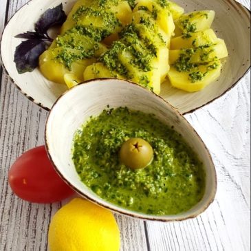 Соус с зеленью и оливками