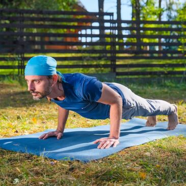 онлайн-занятие в стиле Аштанга-йоги